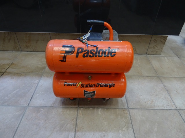 Compresseur a air 4gal (pour pieces)