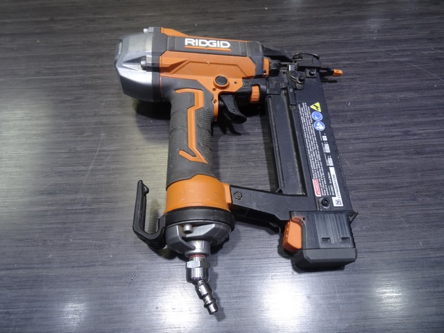 cloueuse a lair - Image 2