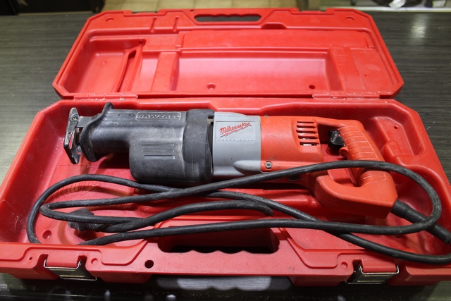 Scie va vien (saw all ) filaire