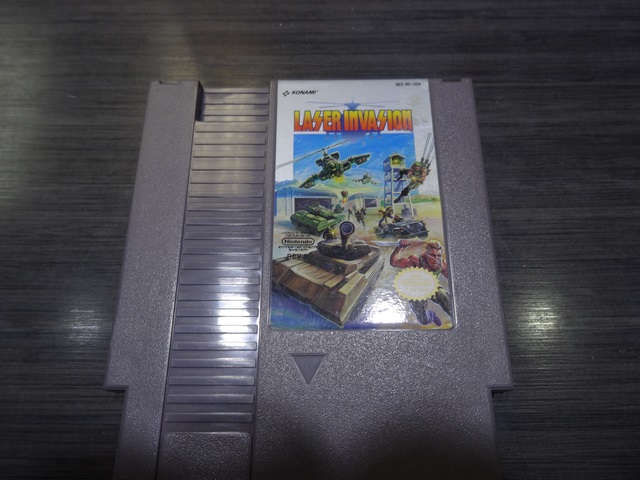 Laser invasion (pochette de plastique) - Image 2