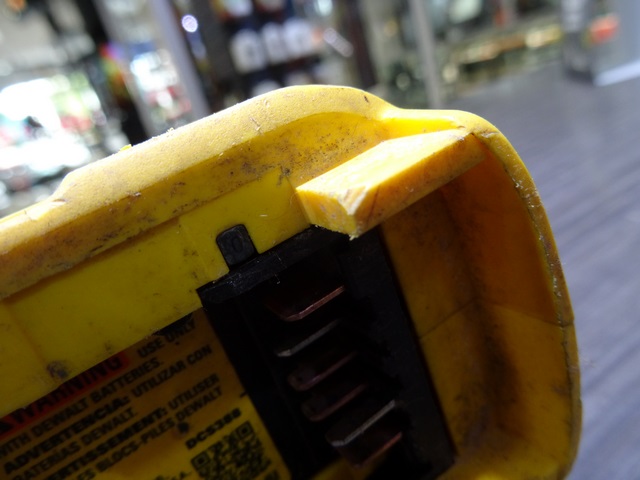 scie va et vient (sawzall)(SANS BATTERIE ET CHARGEUR) - Image 3