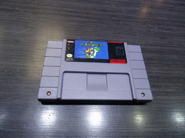 SUPER MARIO WORLD