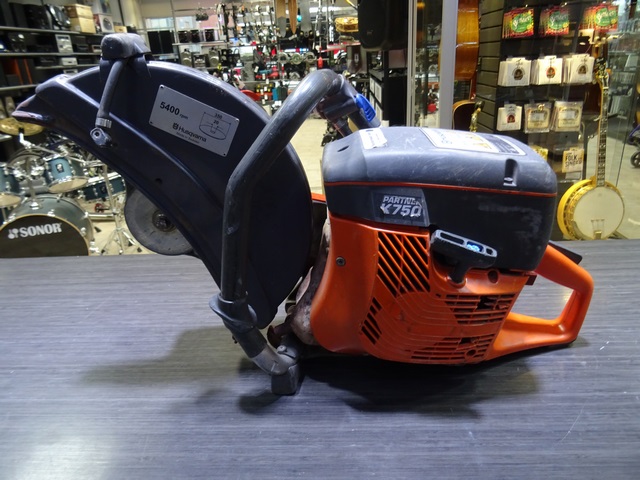 scie a beton (sans lame)