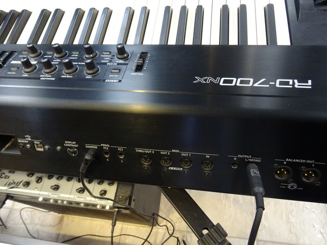 Piano Digital + acc 88 touches - Image 2