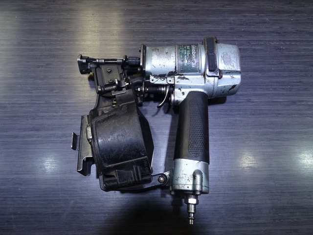 CLOUEUSE  DE TOITURE (gun)