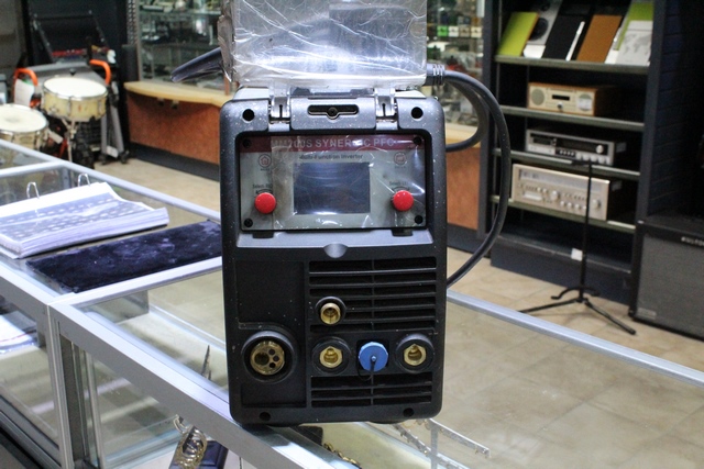 Synergic 200-Amp MIG/TIG/STICK 3-in-1 Welder - Image 3