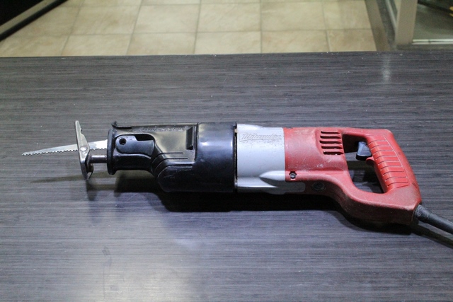 scie va et vient (sawzall)