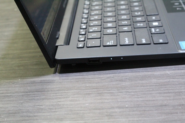 Ordinateur portable + acc - Image 2