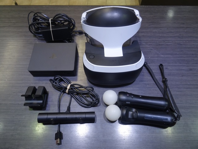 Casque PSVR PS4 + 2 manettes + accessoires