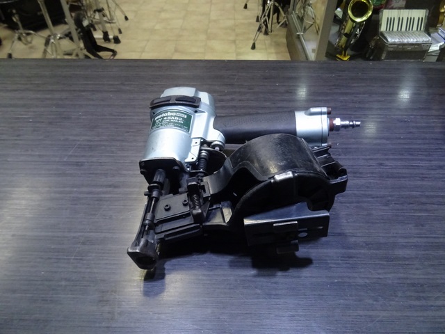 Cloueuse a bardeau (GUN)