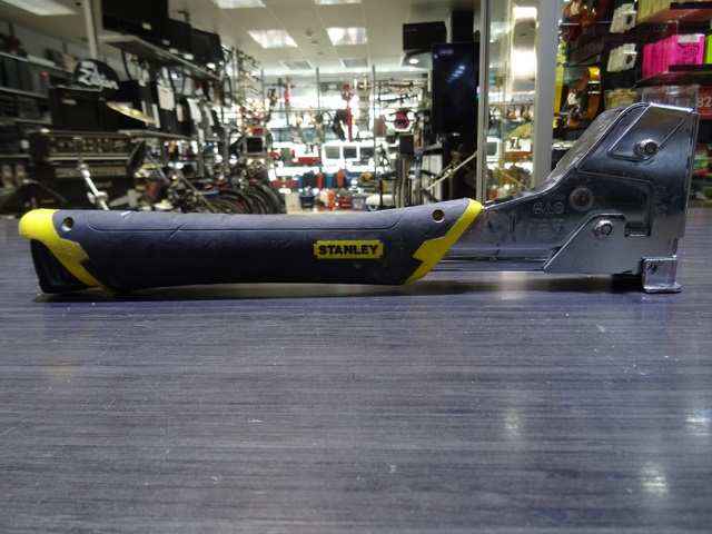 STANLEY FATMAX Fatmax Hammer Tacker - Image 3