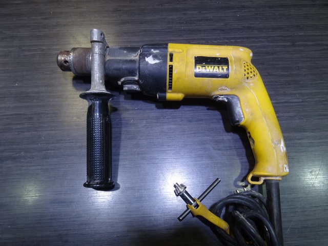 Perceuse a Percussion (Drill)