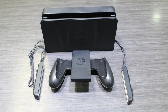 Console Nintendo Switch oled + acc - Image 3