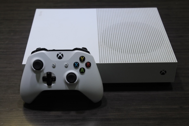 console Xbox one digitale 1TB