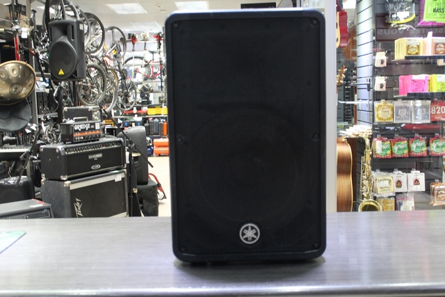 (1000 watts) Haut Parleur amplifie + housse