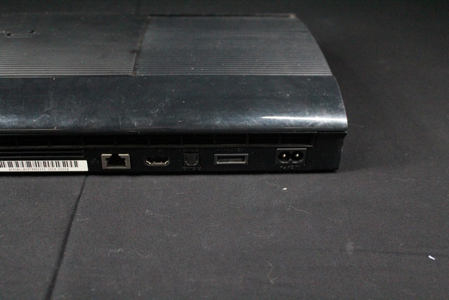 console ps3 ultra slim 260gig - Image 4