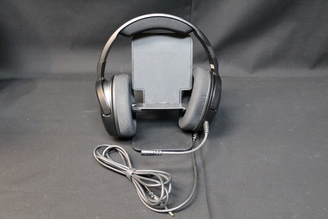 CASQUE DECOUTE AVEC MICRO FILAIRE