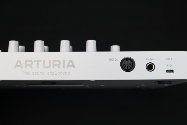 Clavier MIDI MiniLab 3  - Image 2