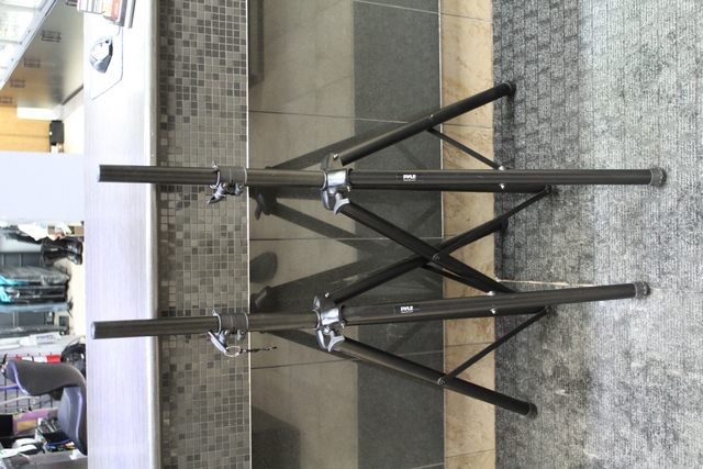 Paire de pieds de haut parleur de scene