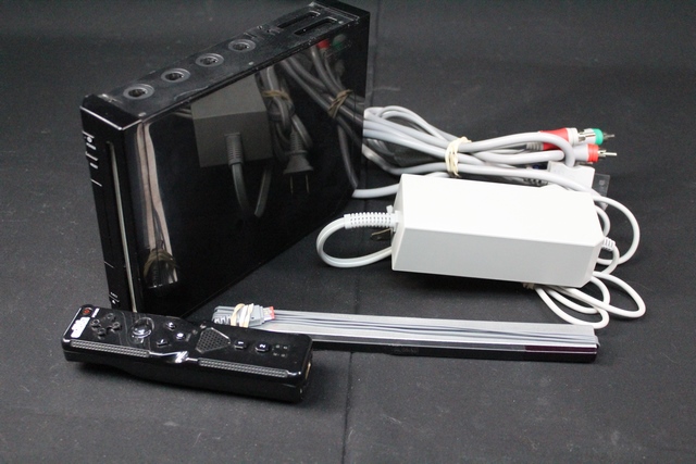 Console wii (manette sans marque) + acc (component RGB)