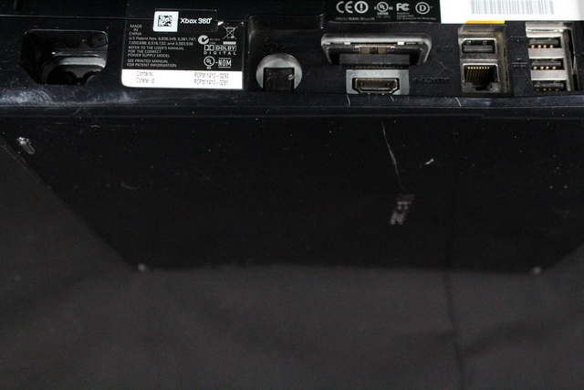 Xbox 360 250go + acc (sans manette) - Image 3