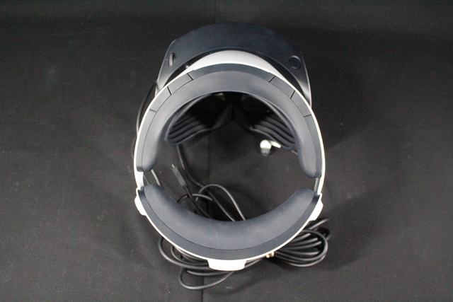 Playstation VR2 + 2 manettes - Image 2