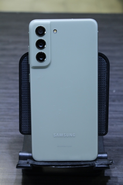 Samsung S21FE 128Go - Image 2