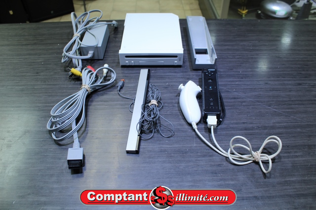 Console Wii + acc (manette sans marque)