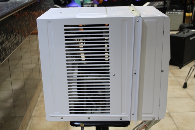 (10000 Btu) Climatiseur mural no tc danby dvac100b1wdb - Image 3