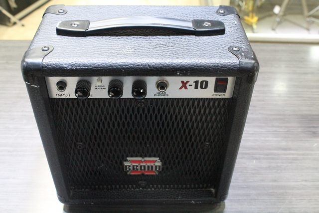 (10watt) Amplificateur de Guitare X-Brand X-10 - Image 2