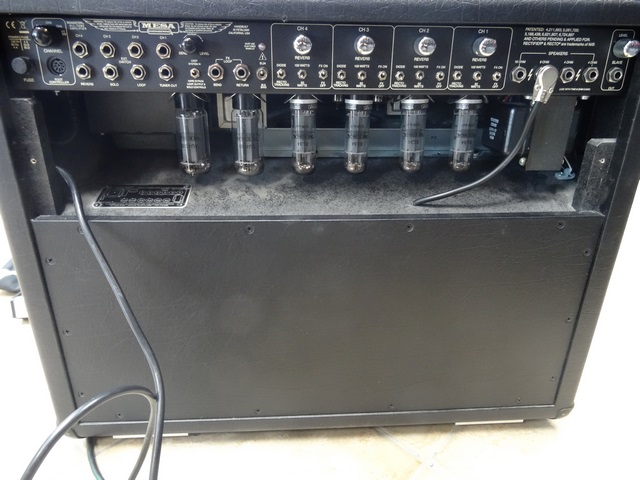 ( 120 Watts ) Ampli de Guitare à lampe + (foot switch) Mesa Boogie Dual Rectifier Roadster 2X12 - Image 4