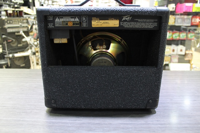 (15 Watts) Amplificateur de Guitare Peavey Rage 158 - Image 3