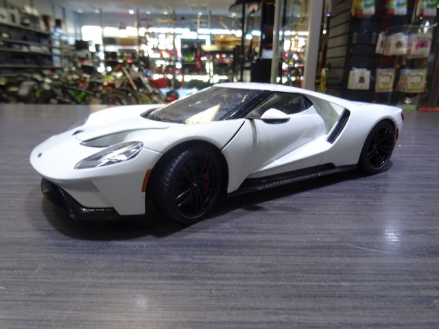 2017 Ford GT AutoArt 1/18