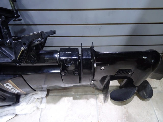 (25HP) Moteur a Bateau avec réservoir Mercury 25XD - Image 2