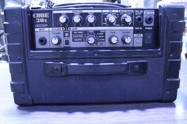 (30 Watts) Amplificateur de Guitare Roland Cube 30X - Image 2
