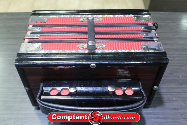 Accordeon Invincta diatonique  (Steel Reeds Button Box)
