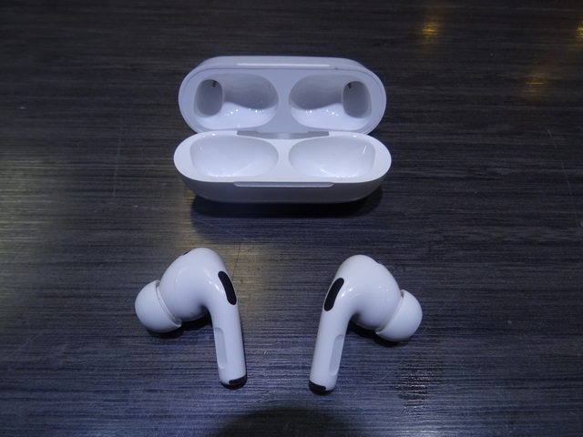 AirPods Pro 2 (China Copy) APPLE A2700 - Image 2