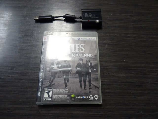 Basse + dongle + jeu The Beatles Rockband sony ps3 - Image 2