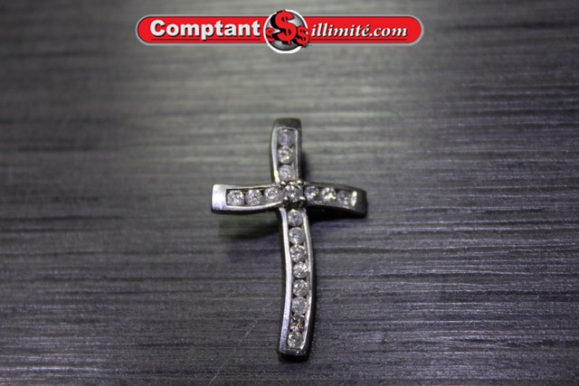 Breloque croix en or blanc et diamants W01 R3 #2