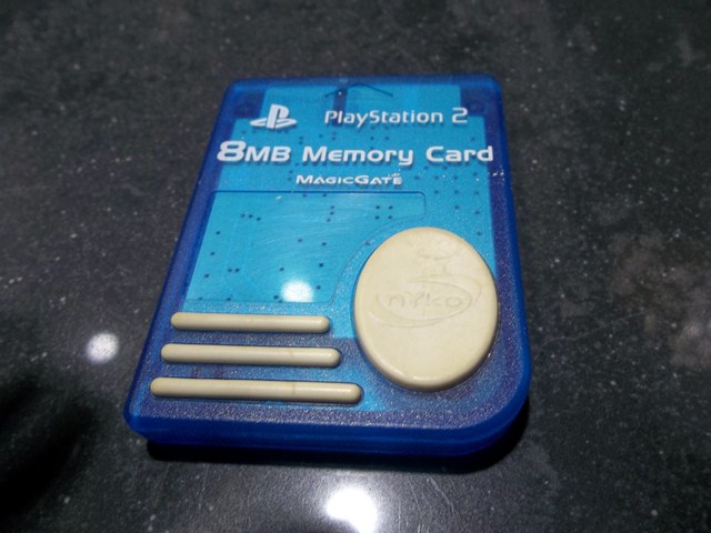 CARTE MEMOIRE SONY PS2