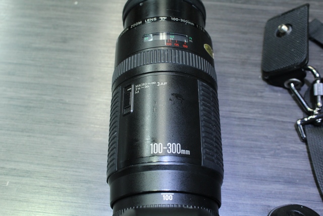 Camera Reflex + lentile+2 batterie et chargeur CANON 5D MarkII/ 100-300 macro2m - Image 3