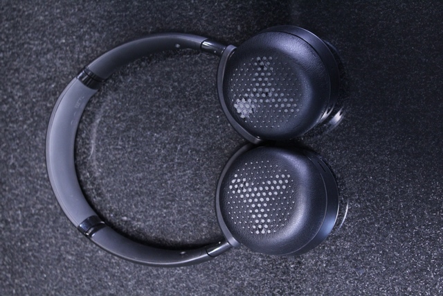 Casque D écoute bluetooth akg y500 wireless - Image 2