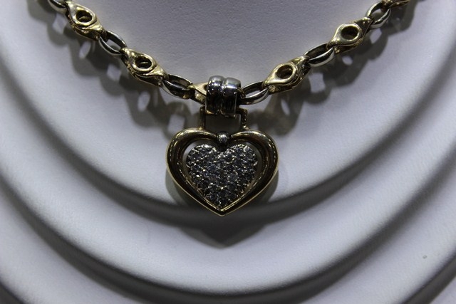 Chaine  pendentif avec coeur et  diamants ensemble #07 jaune 10k - Image 2