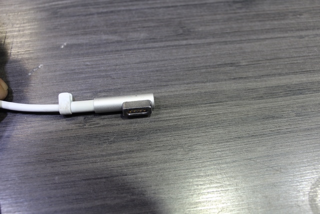 Chargeur macbook pro ( 1 16.5V 3.65A 60W apple a1344 - Image 2