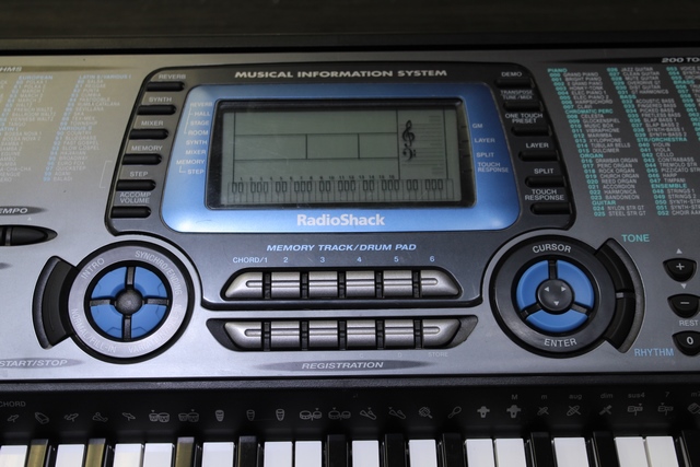 Clavier 61 Touches + AC RadioShack MD-1210 - Image 2