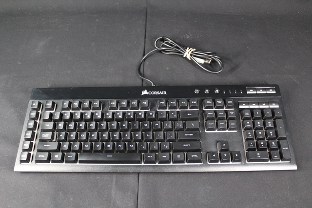Clavier RGB fillaire repose-poignet CORSAIR K55 RGB - Image 2