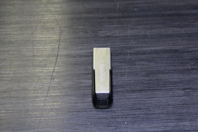 Clef usb 128GB san Disk