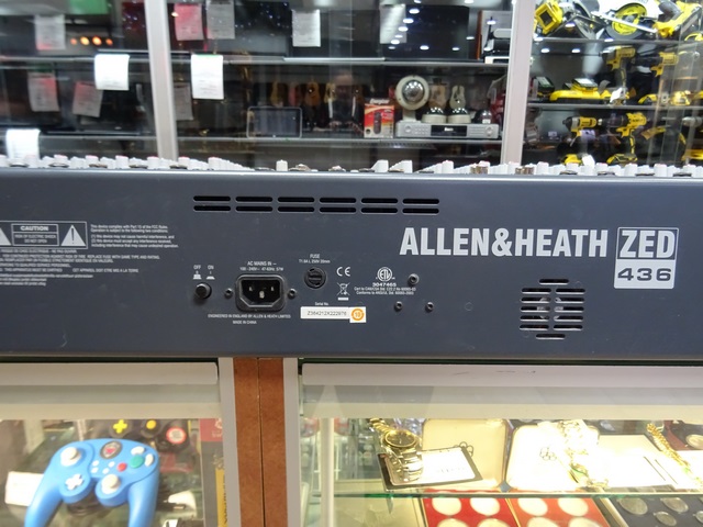 Console 32 entrees Allen Heath ZED436 - Image 3