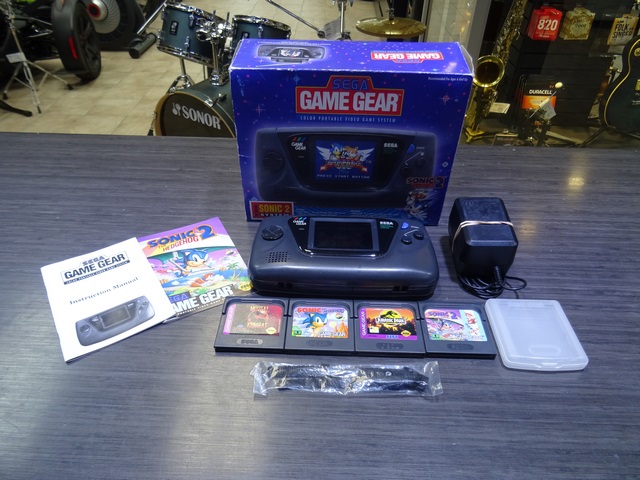 Console Game Gear Complet (CIB) + Acc + 4 jeux SEGA 2110 (SONIC THE HEDGEHOG 2)