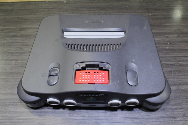Console N64 +2e man + acc (manque porte expansion) NINTENDO Nus-001 - Image 2